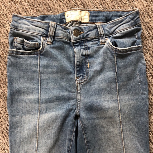 Free People Lightwash Skinny Jeans - Picture 3 of 5